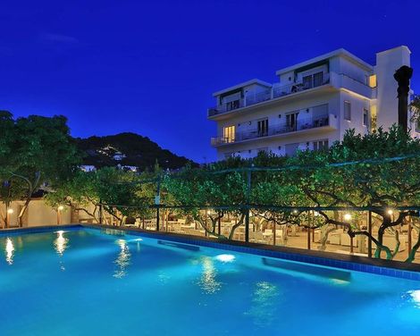 Hotel Syrene Capri-3