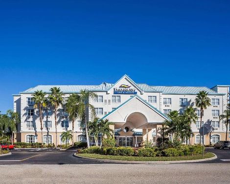 Baymont by Wyndham Fort Myers Airport-3