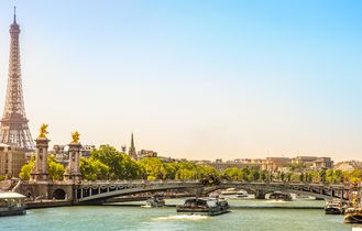 Paris Blick von der Seine auf den Einfelturm