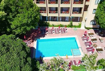 Hotel, Juniper Hotel