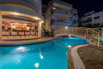 Hotel, Angela Hotel
