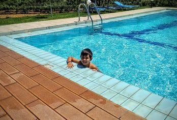 Hotel, Athena
