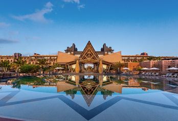 Lopesan Baobab Resort