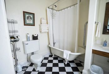 Red Garter Inn Bed and Breakfast