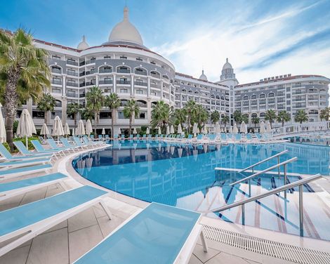 Diamond Premium Hotel & Spa-1