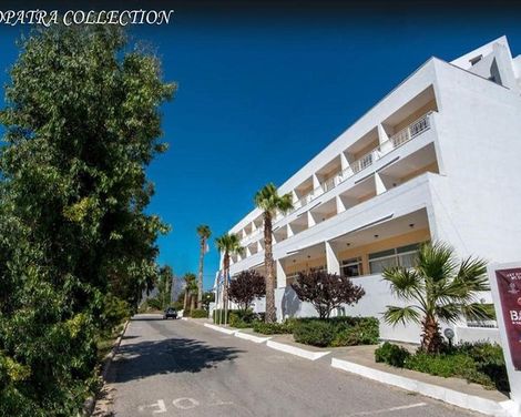 Cleopatra Kris Mari-0