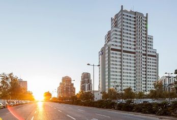 Hotel, Hotel ILUNION Valencia 4