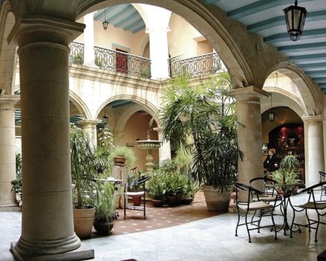 Hotel Santa Isabel-1