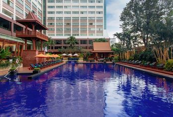 Ramada Plaza by Wyndham Bangkok Menam Riverside
