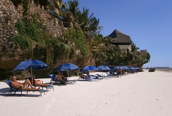 Bahari Beach Hotel