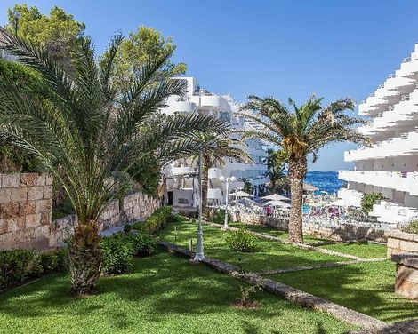 FERGUS Style Cala Blanca Suites-0