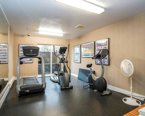 Sandman Hotel & Suites Vancouver Airport-2