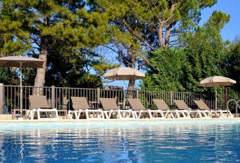 Hotel, ibis Avignon Sud