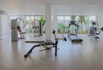 Hotel, Tasia Maris Oasis