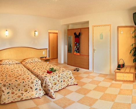 Hotel San Pellegrino-0