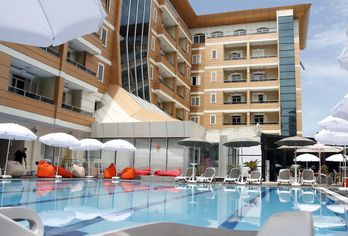 Hotel, AMH Hotel Durres