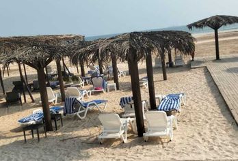 Hotel, Belad Bont Resort