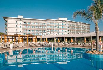 Asterias Beach Hotel