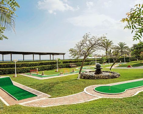 Le Meridien Al Aqah Beach Resort-4