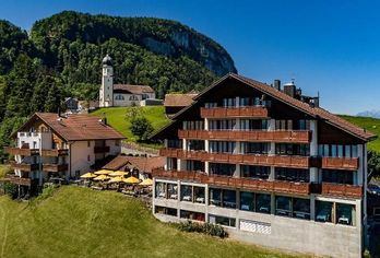 Hotel und Naturhaus Bellevue