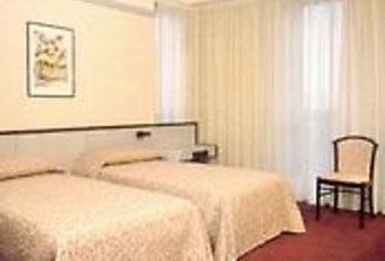 Hotel, Maxim