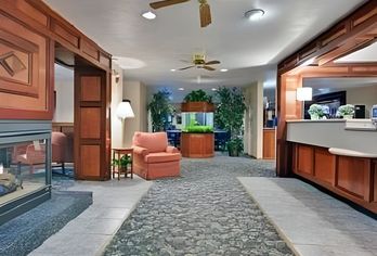 Hotel, Holiday Inn Express Mackinaw City