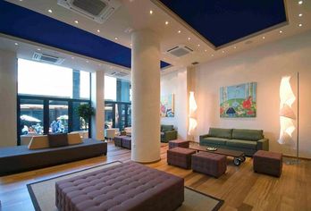 Hotel, Athens Center Square