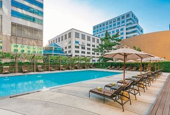 Hotel, Holiday Inn Bangkok Silom 