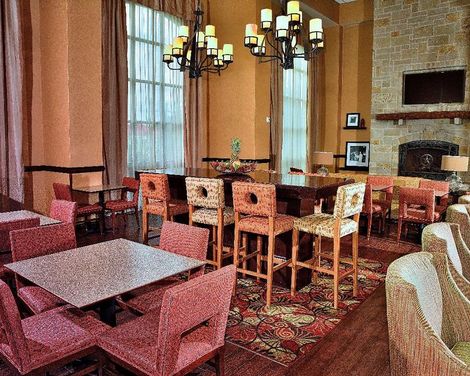 Hampton Inn & Suites Fredericksburg-2