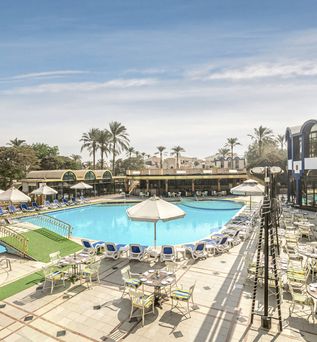 Poollandschaft JAz Pyramides Hotel Kairo
