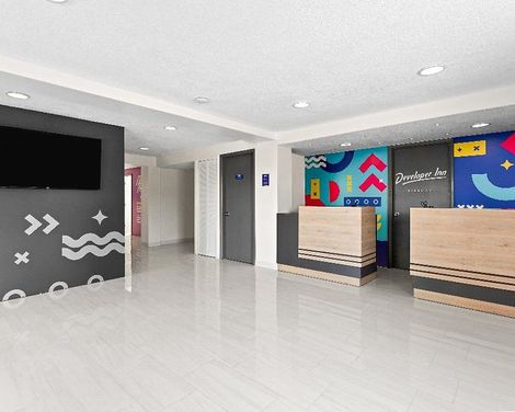 Howard Johnson by Wyndham Orlando Lake Buena Vista South-0