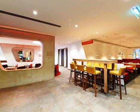 SIMM's Hotel-3