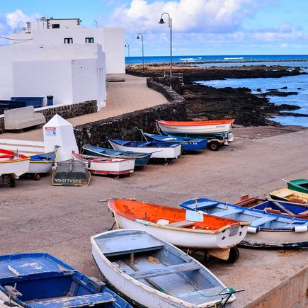 Das Fischerdorf Orzola im Norden von Lanzarote