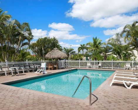 Travelodge by Wyndham Florida City/Homestead/Everglades-0