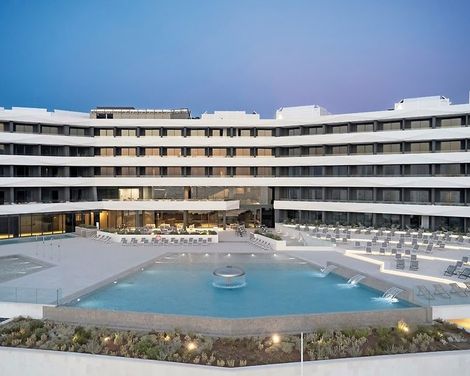 Grand Hotel View-4