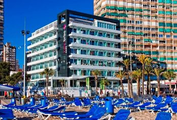 Hotel, Brisa