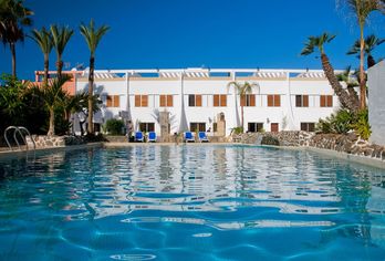 Hotel, Las Piramides Resort