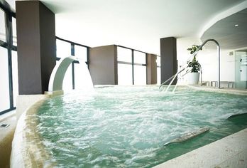 Hotel, Ohtels Les Oliveres