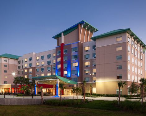 Holiday Inn Express & Suites Orlando At Seaworld-0