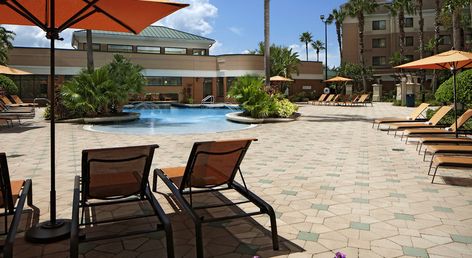 Courtyard Orlando Lake Buena Vista in the Marriott Village