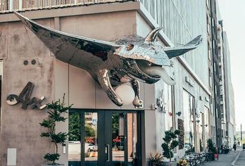 Hotel, Hotel Ax