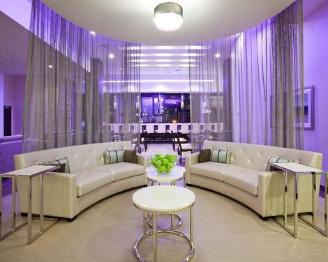 The Hollis Halifax - a DoubleTree Suites by Hilton -4