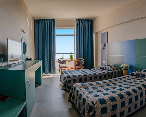 Hotel Lilia-0