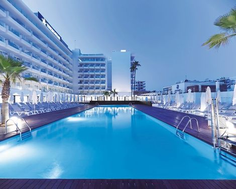 Iberostar Waves Bahía de Palma-0