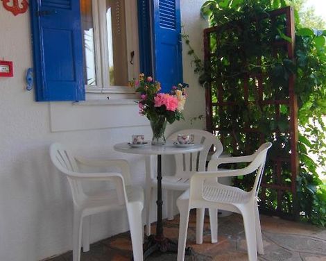 White Rock Apartments -4