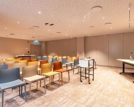 Holiday Inn Lisbon-2