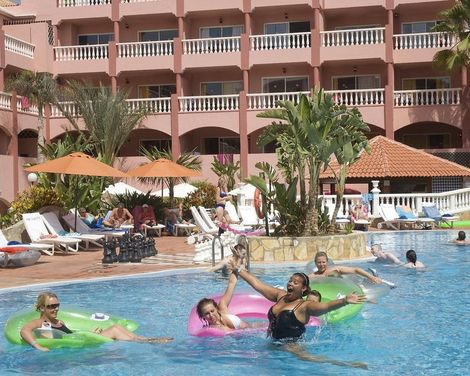 Apartamentos Marola Park-2