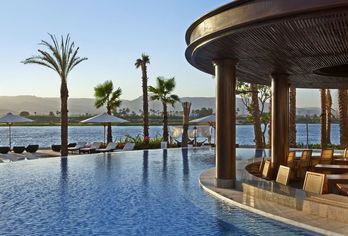 Hotel, Hilton Luxor