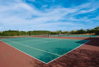 Hotel, Colina Village