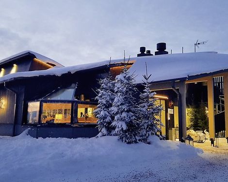 Santa's Igloos Arctic Circle-2